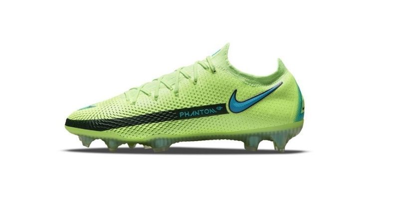 green nike phantom gt boots