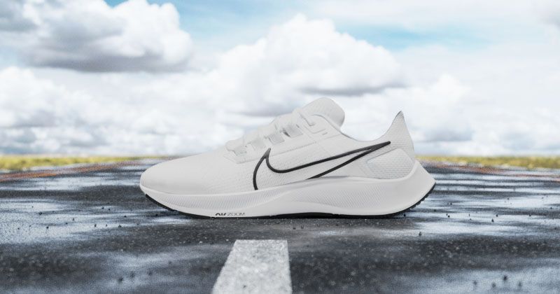 nike air zoom pegasus 38 running shoes in light blue